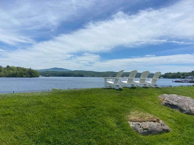 40 Hampton Court, Laconia, NH 03246