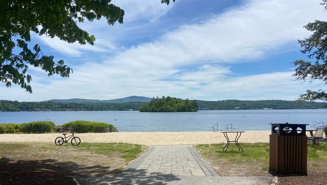 40 Hampton Court, Laconia, NH 03246