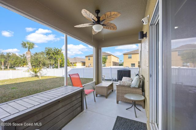 2347 Snapdragon Drive NW, Palm Bay, FL 32907