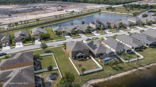 2347 Snapdragon Drive NW, Palm Bay, FL 32907