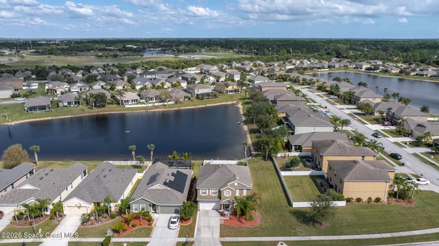 2347 Snapdragon Drive NW, Palm Bay, FL 32907