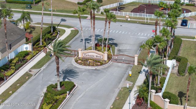 2347 Snapdragon Drive NW, Palm Bay, FL 32907