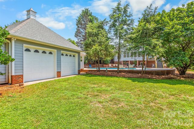 217 Riverwood Drive, Lewisville, NC 27023
