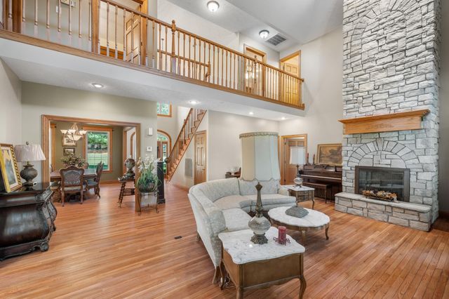 3791 S 125th Road, Bolivar, MO 65613