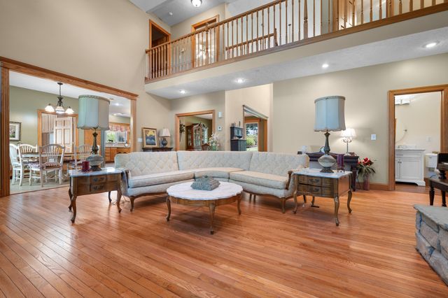 3791 S 125th Road, Bolivar, MO 65613