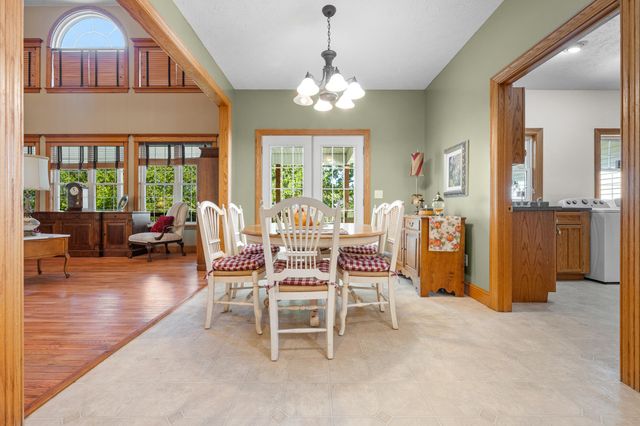 3791 S 125th Road, Bolivar, MO 65613