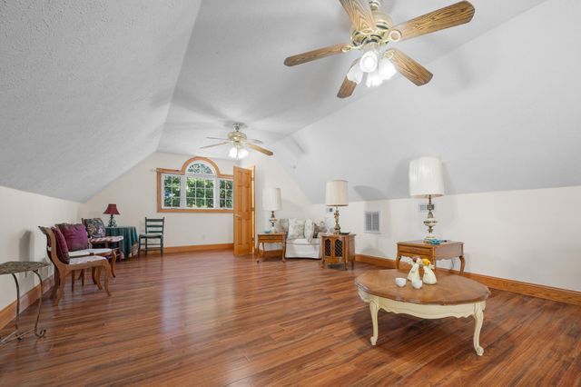 3791 S 125th Road, Bolivar, MO 65613