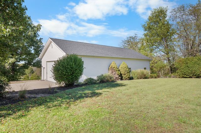3791 S 125th Road, Bolivar, MO 65613