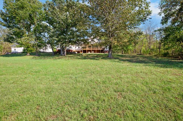 3791 S 125th Road, Bolivar, MO 65613
