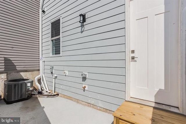 146 W WILDEY ST, Philadelphia, PA 19123