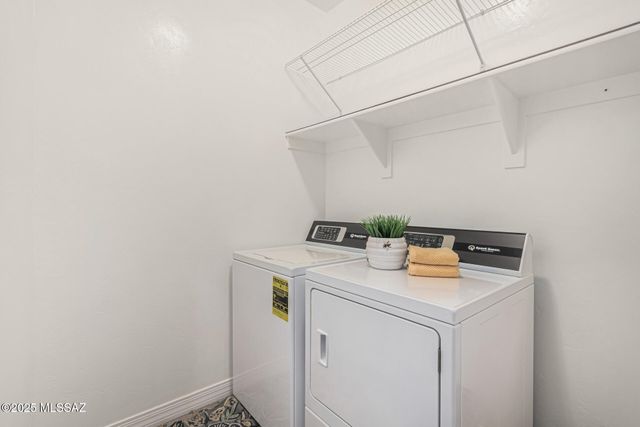 10317 S Wheel Spoke Lane, Vail, AZ 85641