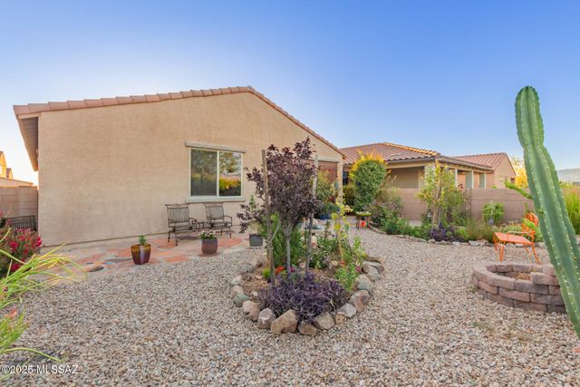 10317 S Wheel Spoke Lane, Vail, AZ 85641