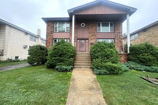 4512 Grove Avenue 2N, Brookfield, IL 60513