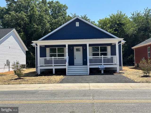 919 JACKSON ST, Colonial Beach, VA 22443