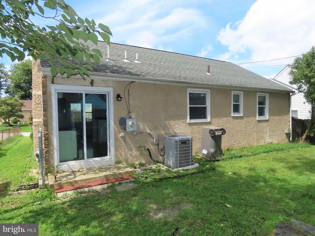 32 PAUL RD, New Castle, DE 19720 — photo 2