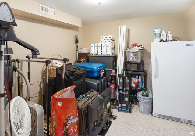 4697 S 2025 W, Roy, UT 84067