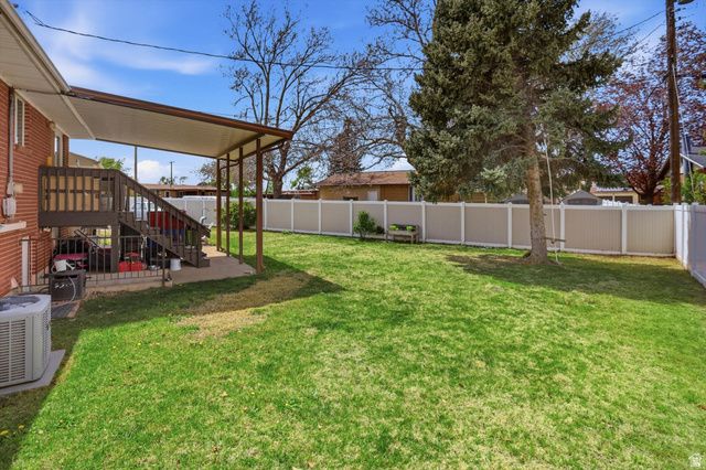 4697 S 2025 W, Roy, UT 84067