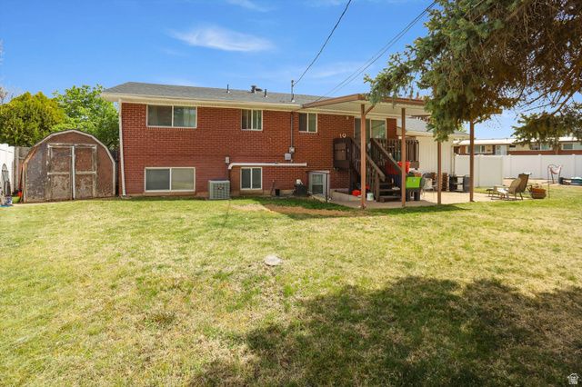 4697 S 2025 W, Roy, UT 84067