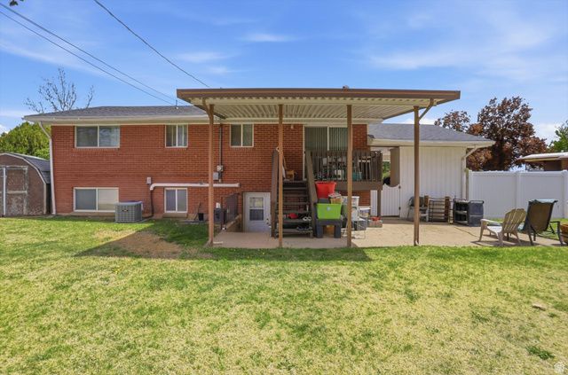 4697 S 2025 W, Roy, UT 84067