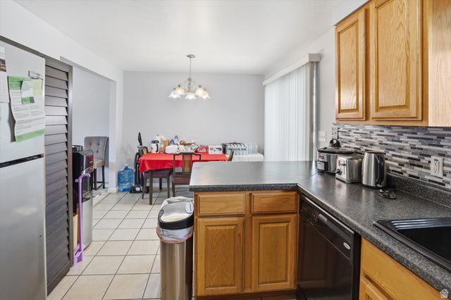 4697 S 2025 W, Roy, UT 84067