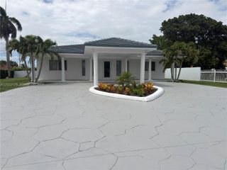 13895 SW 22nd Street, Miami, FL 33175