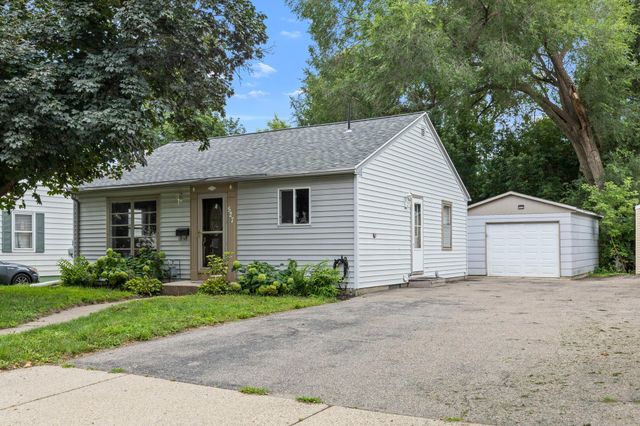 527 Mound Avenue, Mankato, MN 56001