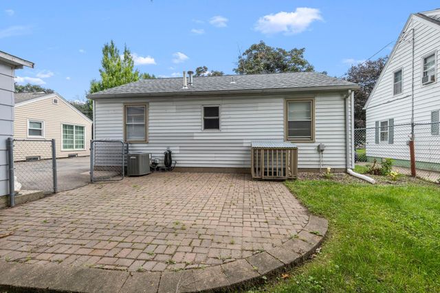 527 Mound Avenue, Mankato, MN 56001