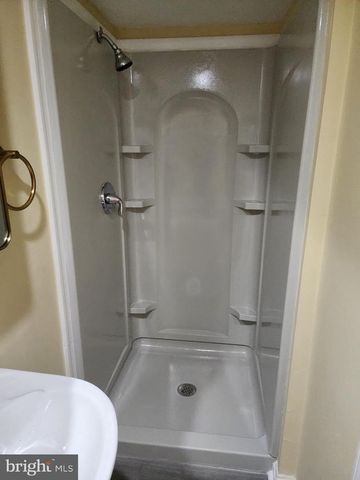 1529 CLAIRIDGE RD, Gwynn Oak, MD 21207