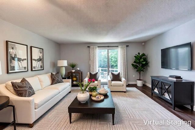 50 Edward J Roy Dr Unit 9, Manchester, NH 03104