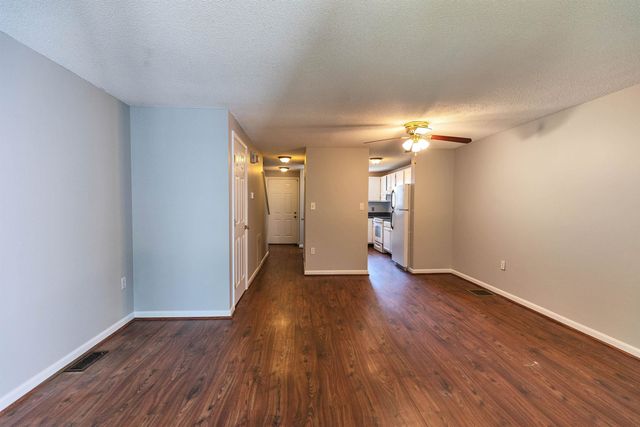 50 Edward J Roy Dr Unit 9, Manchester, NH 03104