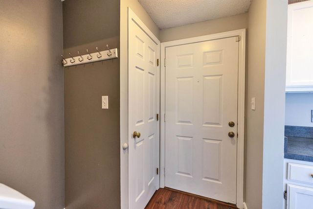 50 Edward J Roy Dr Unit 9, Manchester, NH 03104