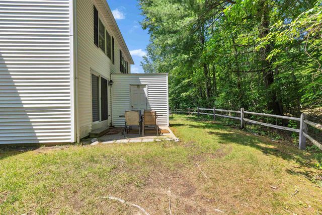 50 Edward J Roy Dr Unit 9, Manchester, NH 03104