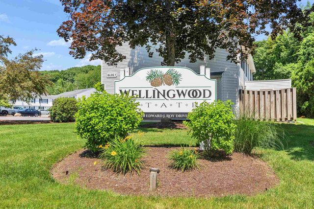 50 Edward J Roy Dr Unit 9, Manchester, NH 03104