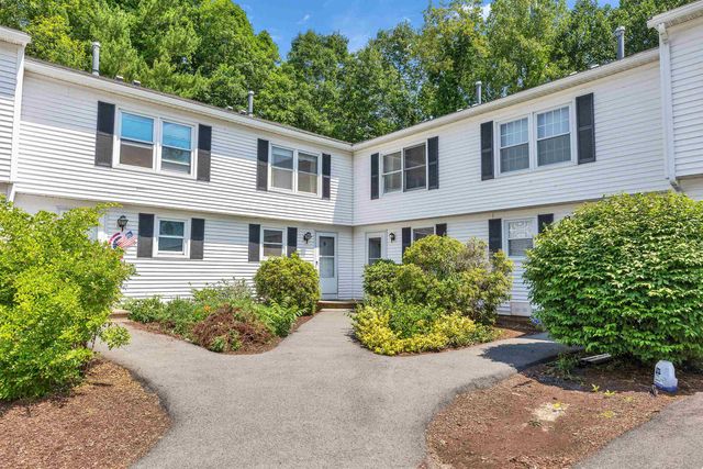50 Edward J Roy Dr Unit 9, Manchester, NH 03104
