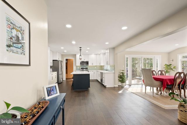 15445 MARTINS HUNDRED DR, Centreville, VA 20120