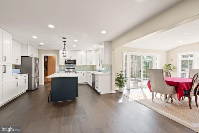 15445 MARTINS HUNDRED DR, Centreville, VA 20120