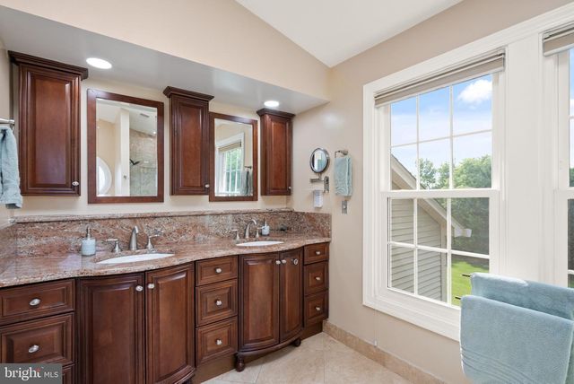 15445 MARTINS HUNDRED DR, Centreville, VA 20120