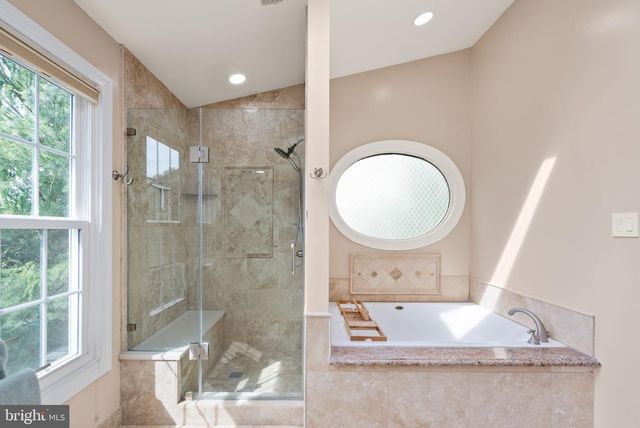 15445 MARTINS HUNDRED DR, Centreville, VA 20120