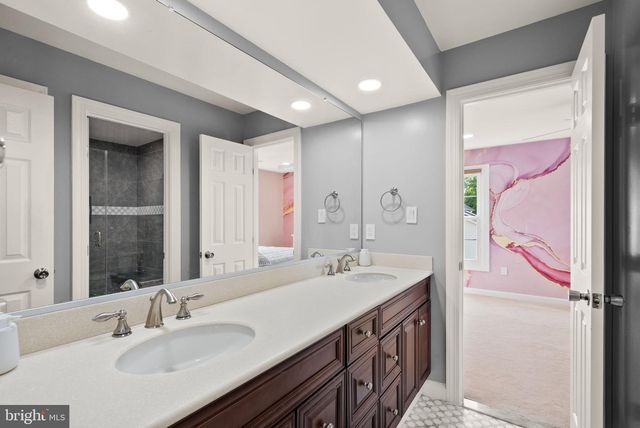 15445 MARTINS HUNDRED DR, Centreville, VA 20120