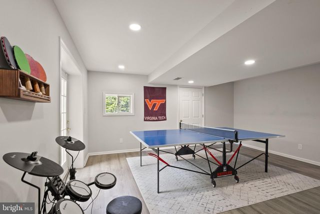 15445 MARTINS HUNDRED DR, Centreville, VA 20120