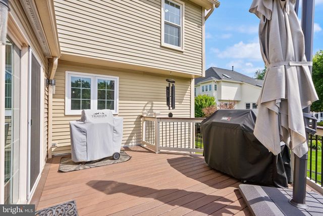 15445 MARTINS HUNDRED DR, Centreville, VA 20120
