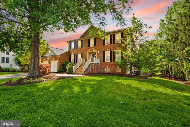 15445 MARTINS HUNDRED DR, Centreville, VA 20120