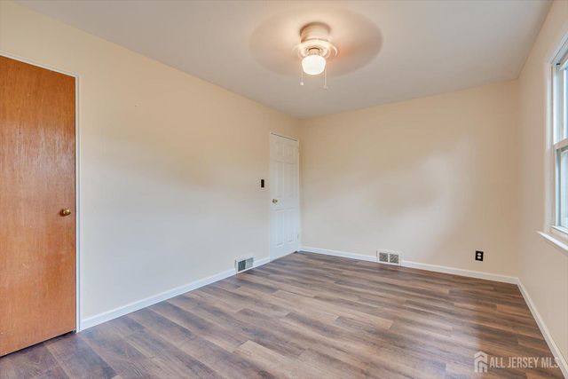 25 Ellwood Road, East Brunswick, NJ 08816
