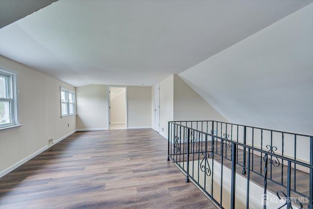 25 Ellwood Road, East Brunswick, NJ 08816