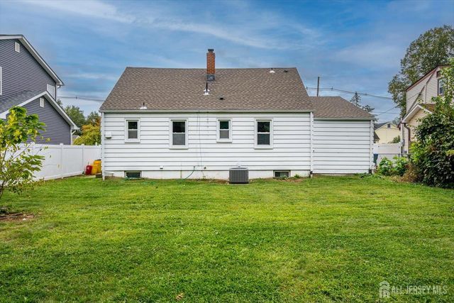 25 Ellwood Road, East Brunswick, NJ 08816