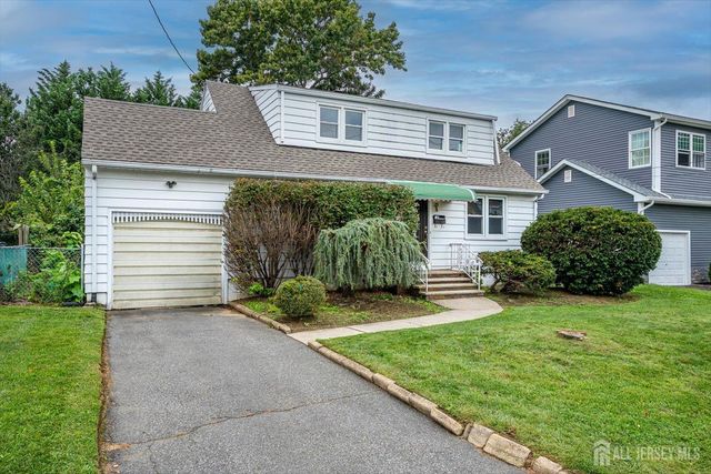 25 Ellwood Road, East Brunswick, NJ 08816