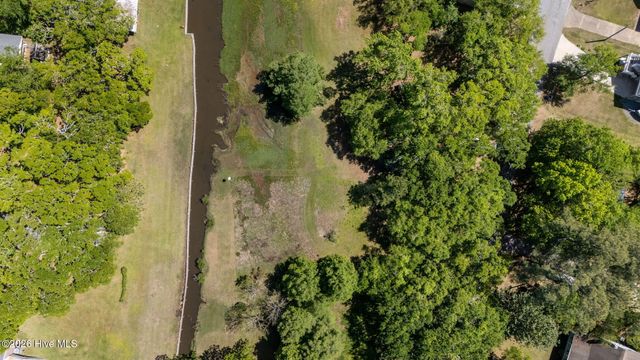 360 Vandemere Street, Oriental, NC 28571