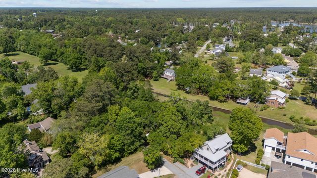 360 Vandemere Street, Oriental, NC 28571