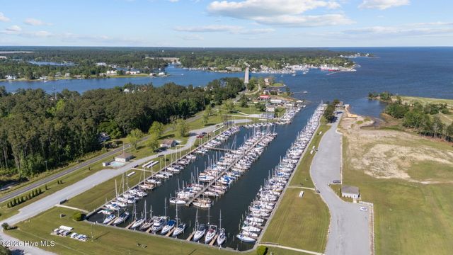 360 Vandemere Street, Oriental, NC 28571