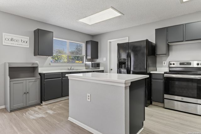 5827 SUMMER FEST DR, San Antonio, TX 78244